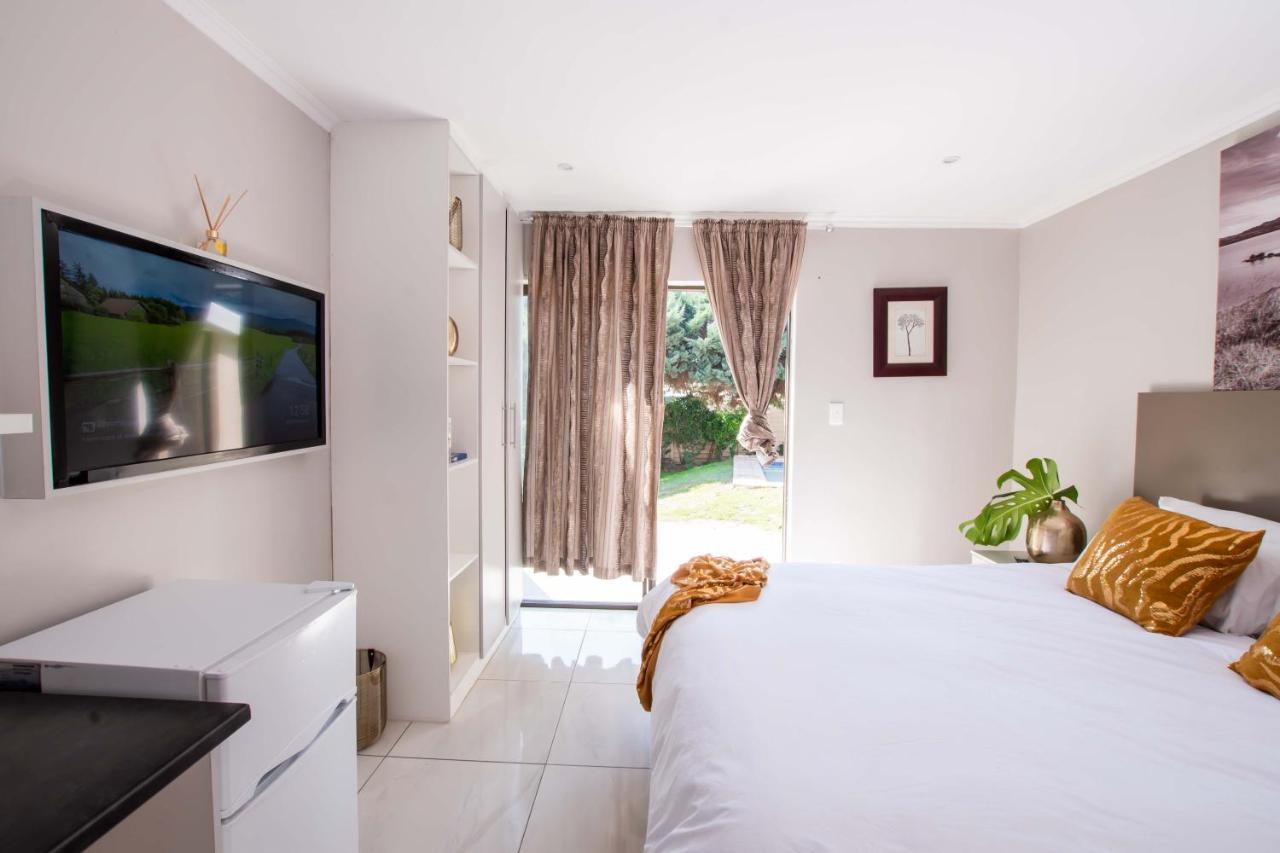 Prestigious Apartments Сэндтон Экстерьер фото