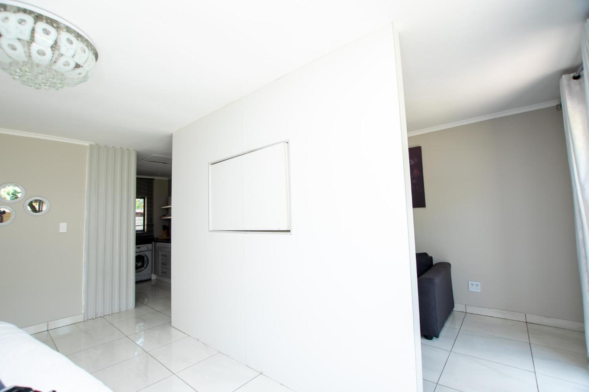 Prestigious Apartments Сэндтон Экстерьер фото